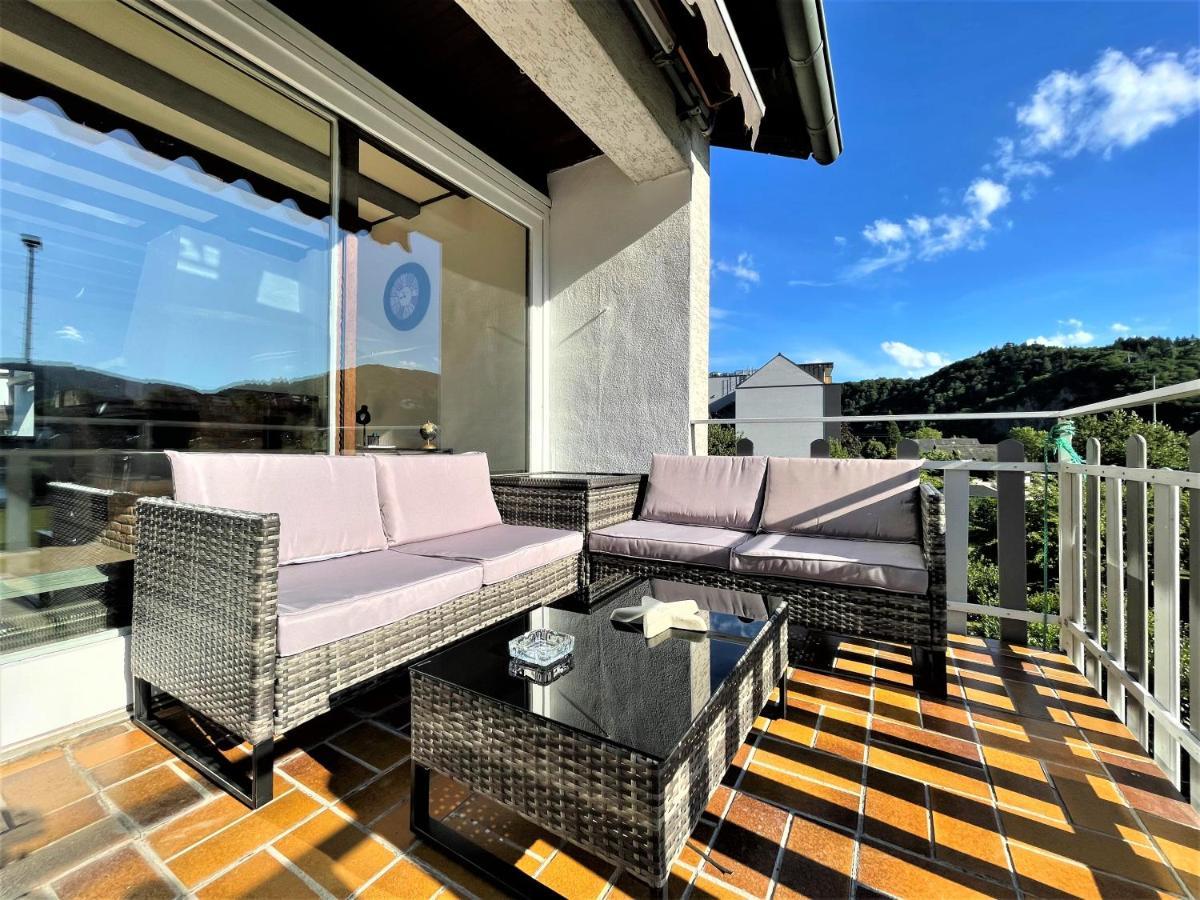 Traumaussicht Kamin Balkon Burgblick 65 Zoll Tv Netflix Sky Joyn Lindenplatz Apartment Bullay Exterior photo